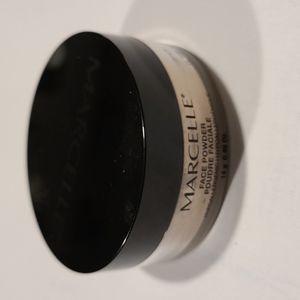 Marcelle Face Powder